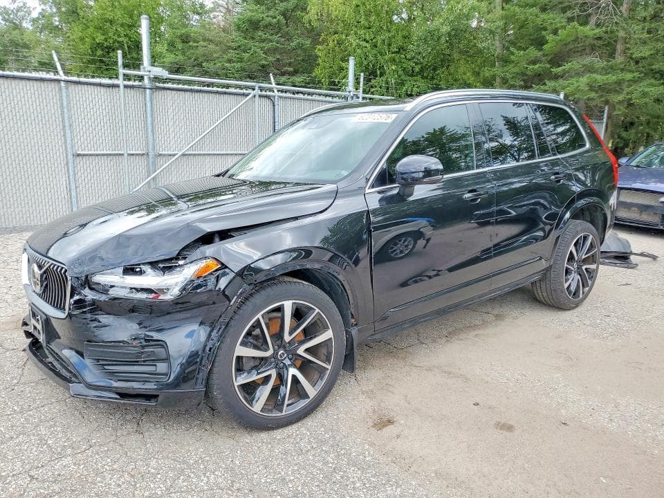 2022 VOLVO XC90 T6 MOMENTUM - 1
