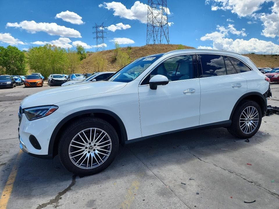 2024 MERCEDES-BENZ GLC 300 4MATIC - 1