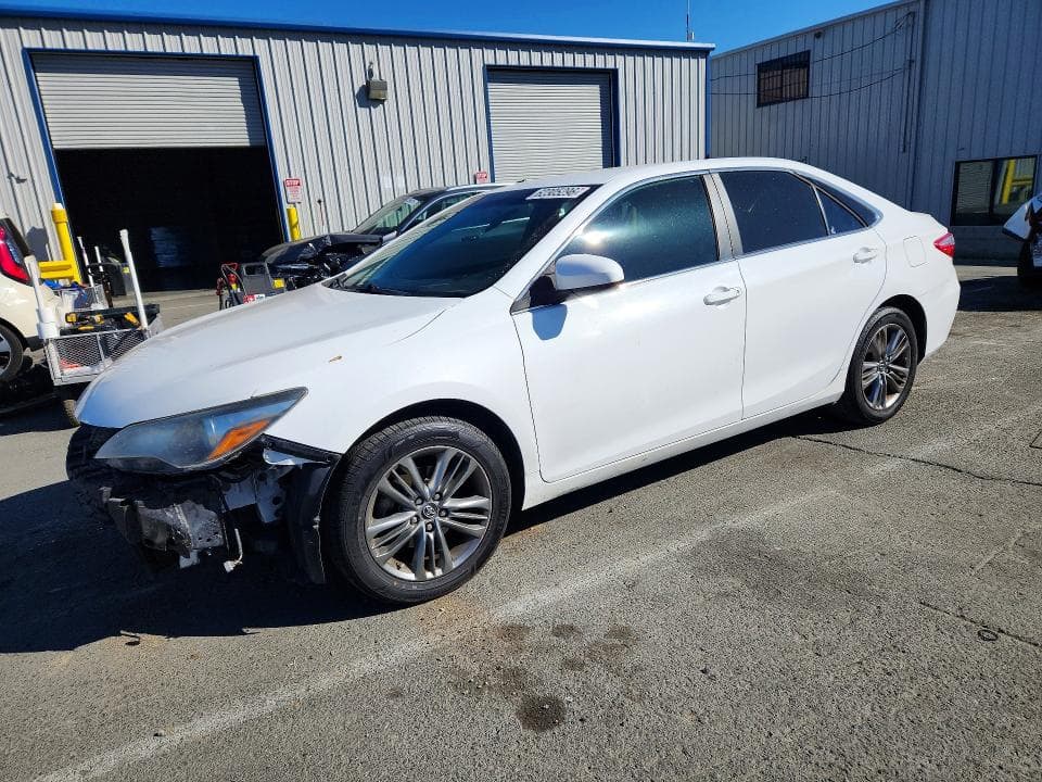 2017 TOYOTA CAMRY SE - 1
