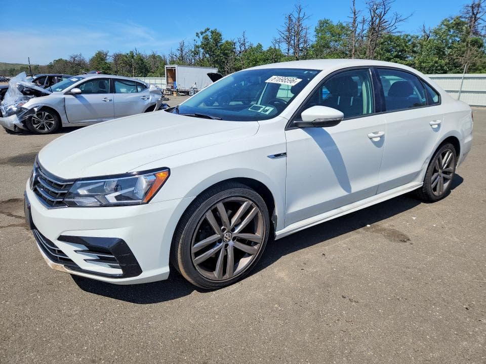 2018 VOLKSWAGEN PASSAT S - 1