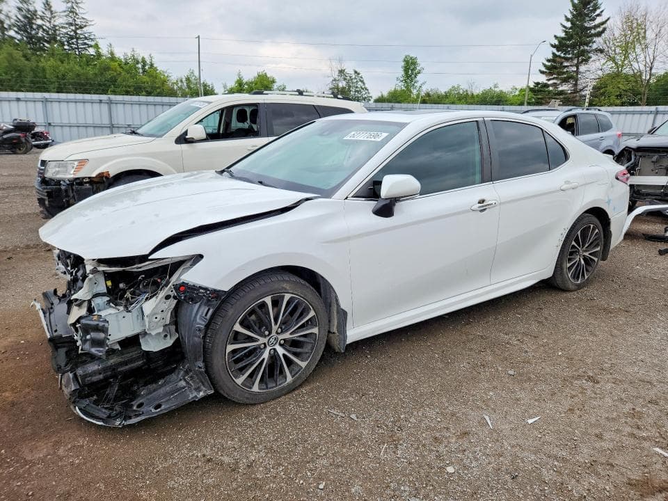 2020 TOYOTA CAMRY SE - 1