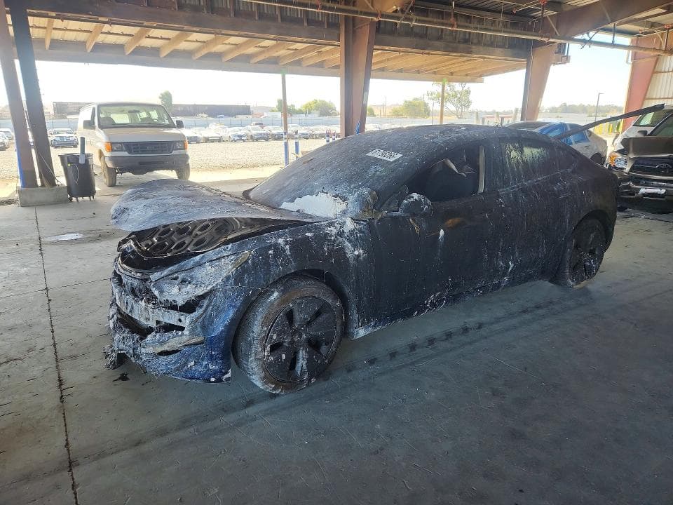 2023 TESLA MODEL 3 - 1