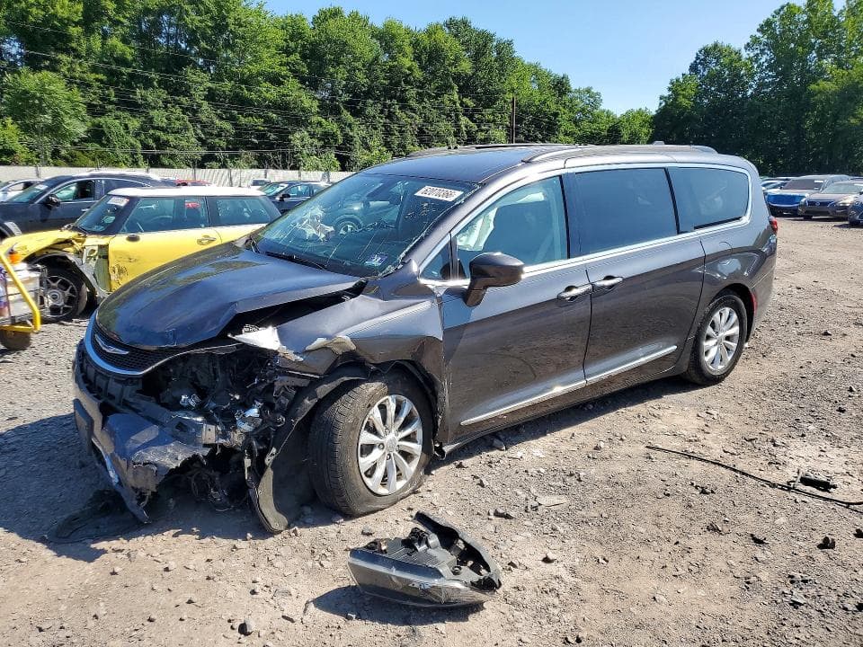 2017 CHRYSLER PACIFICA TOURING L - 1