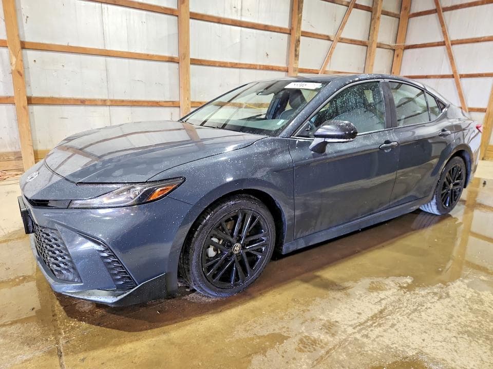 2025 TOYOTA CAMRY SE - 1