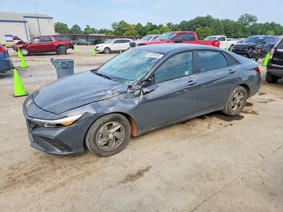 2025 HYUNDAI ELANTRA SE - 1