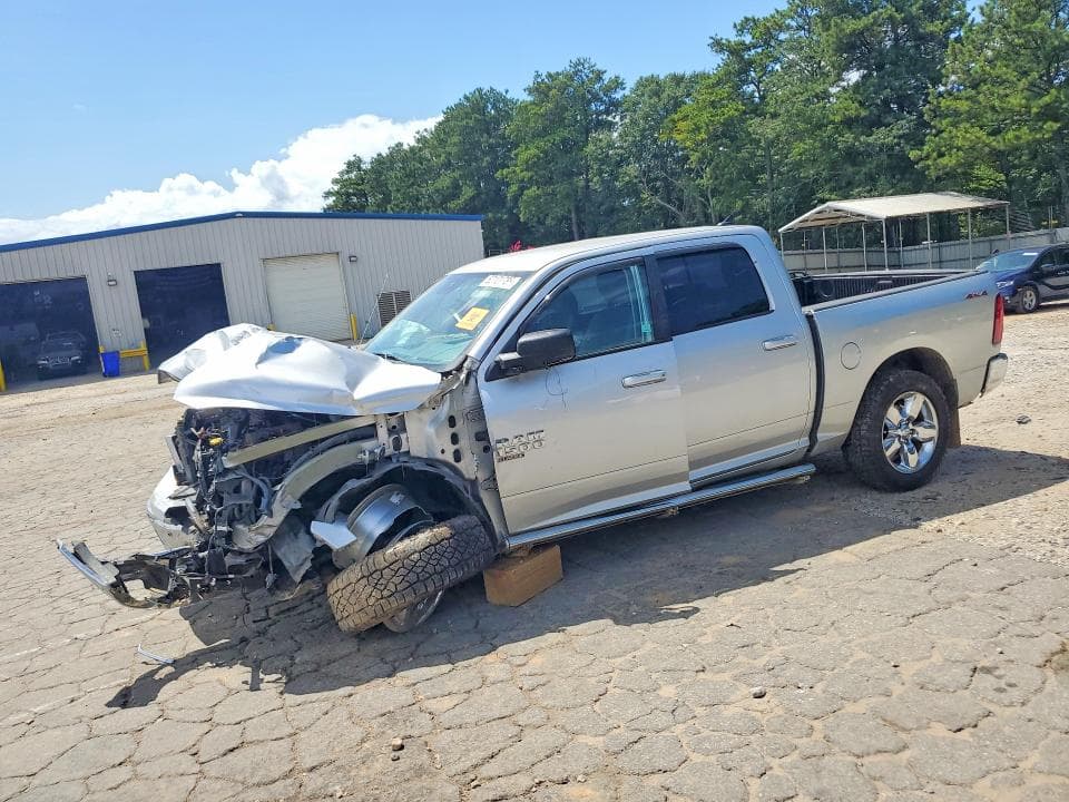 2019 RAM 1500 CLASSIC SLT - 1