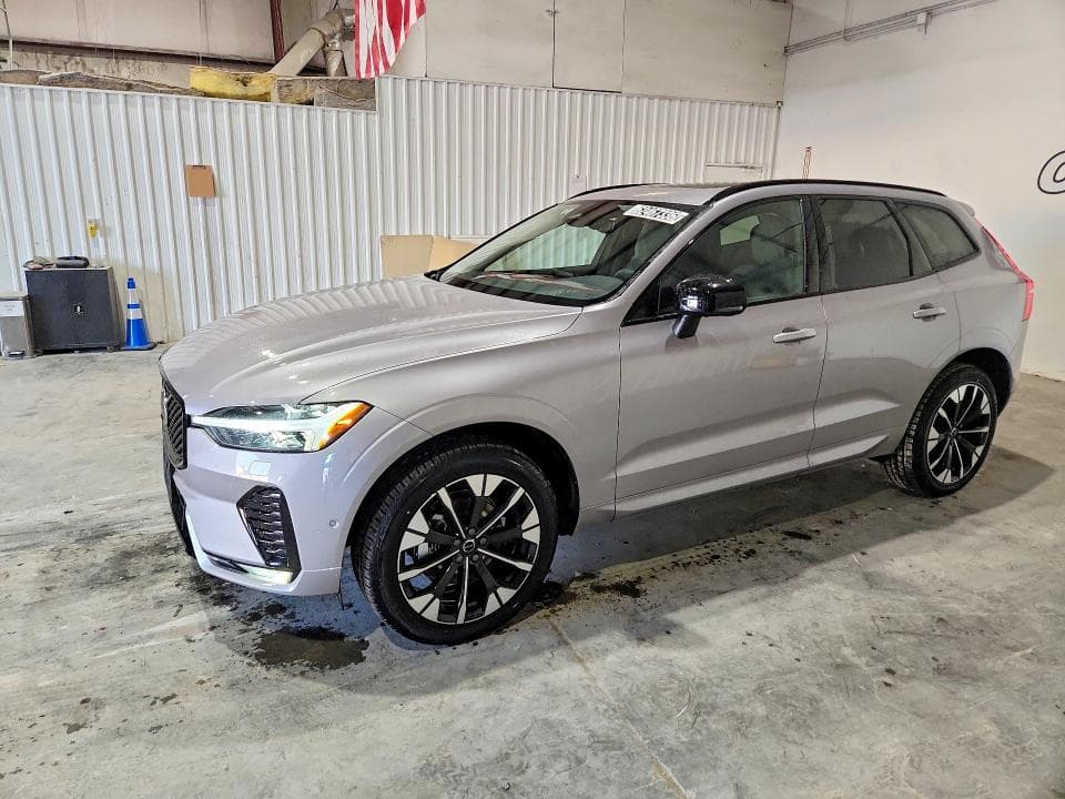 2026 VOLVO XC60 PLUS - 1