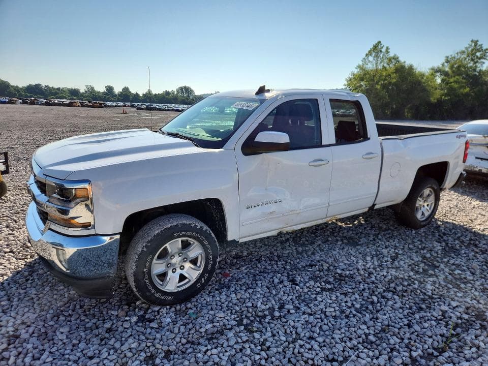 2017 CHEVROLET SILVERADO K1500 LT - 1