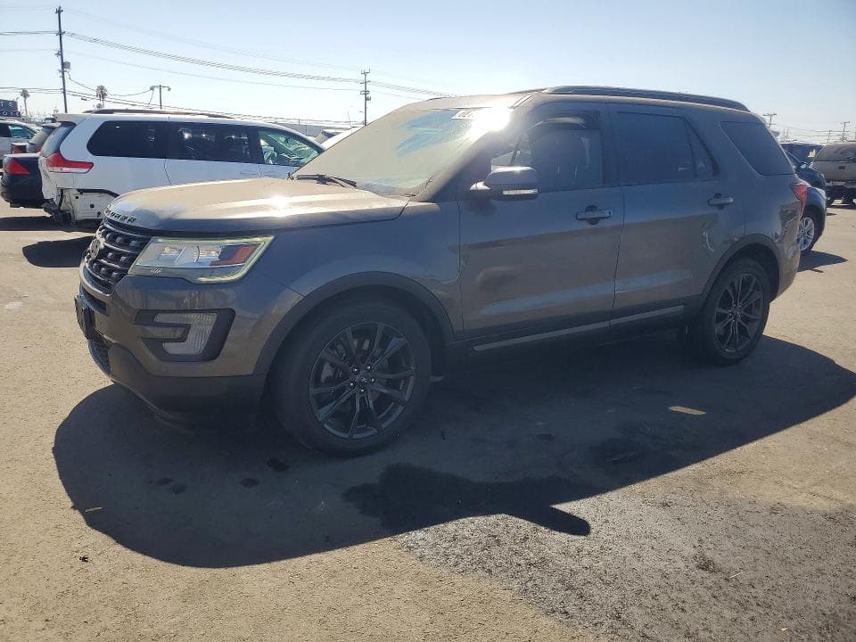 2017 FORD EXPLORER XLT - 1