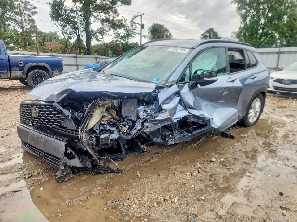 2024 TOYOTA COROLLA CROSS LE - 1