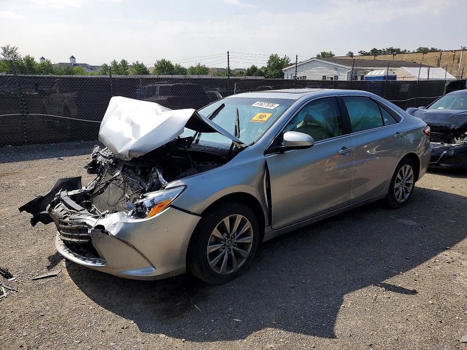 2017 TOYOTA CAMRY XLE - 1