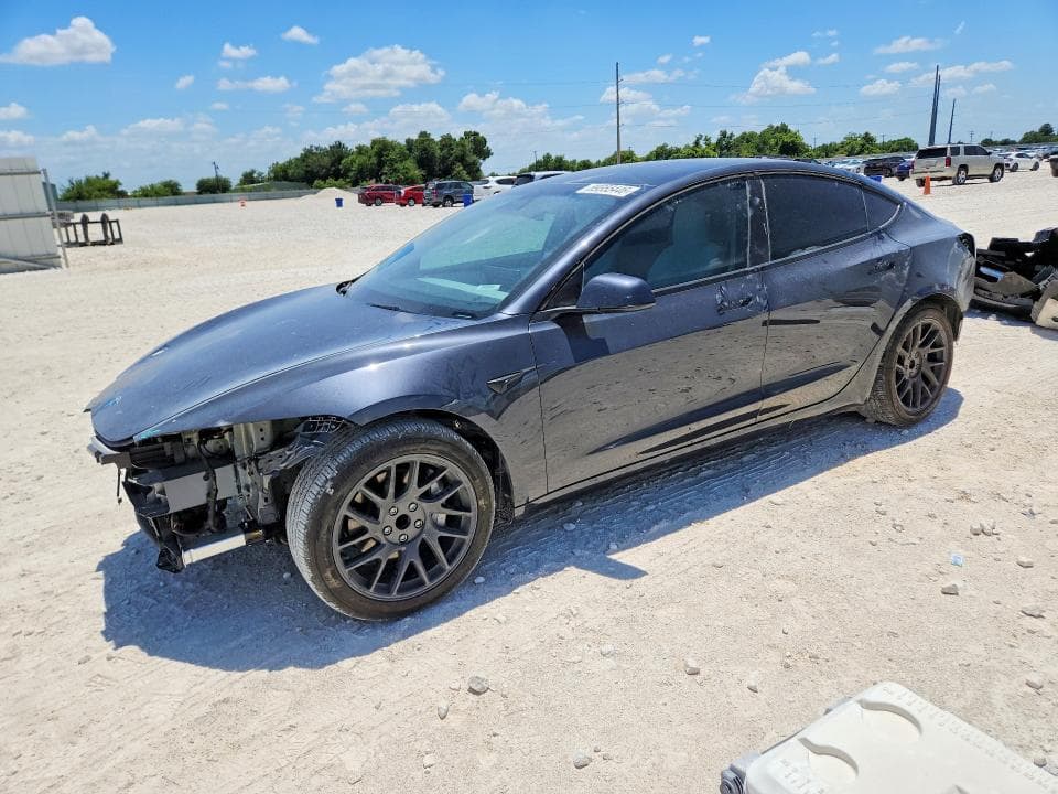 2025 TESLA MODEL 3 - 1