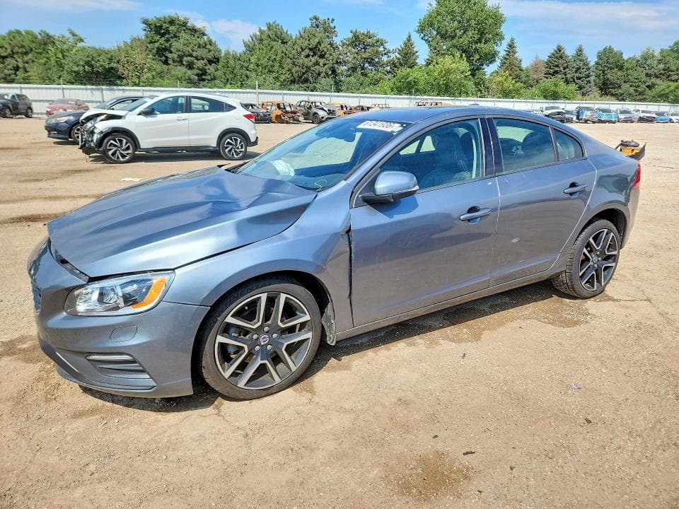 2018 VOLVO S60 DYNAMIC - 1