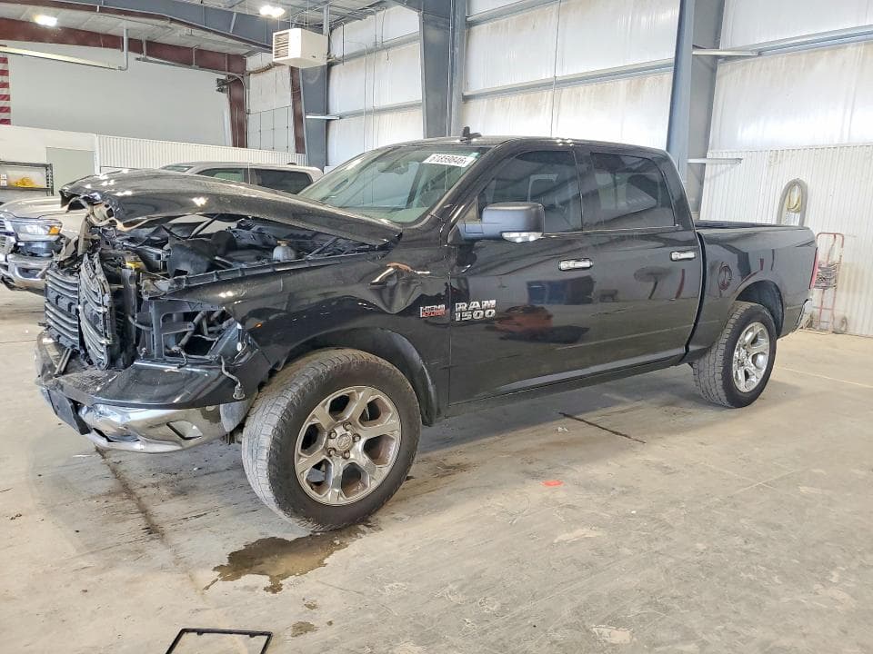2018 RAM 1500 SLT - 1