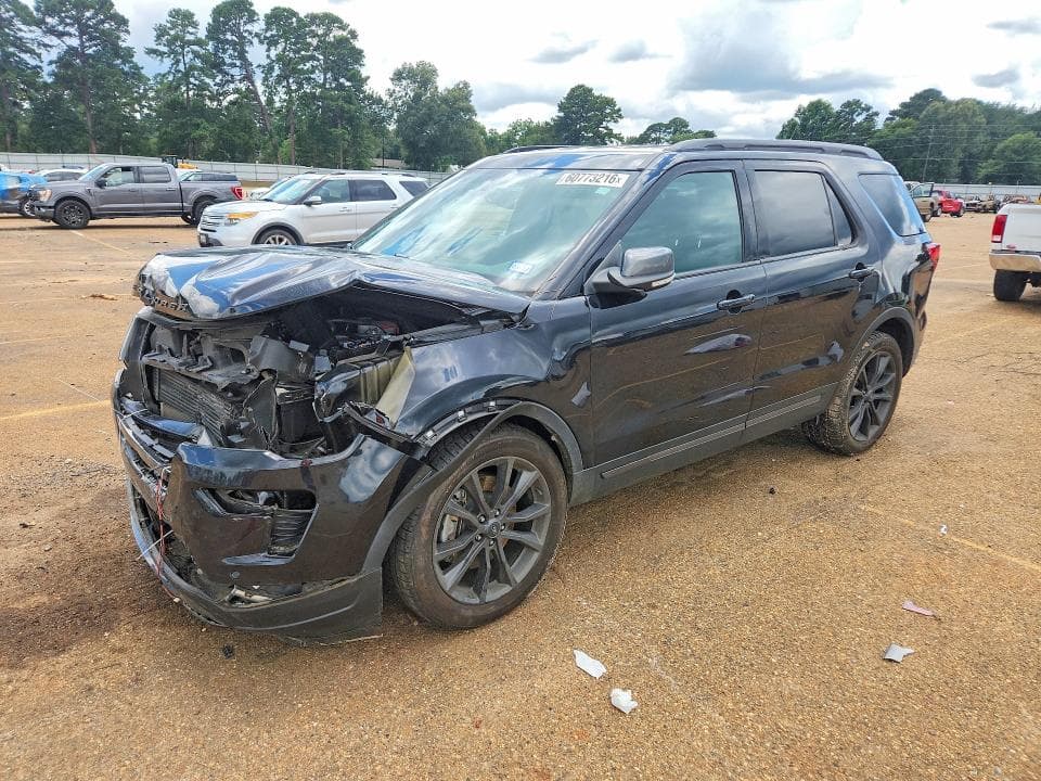2019 FORD EXPLORER XLT - 1