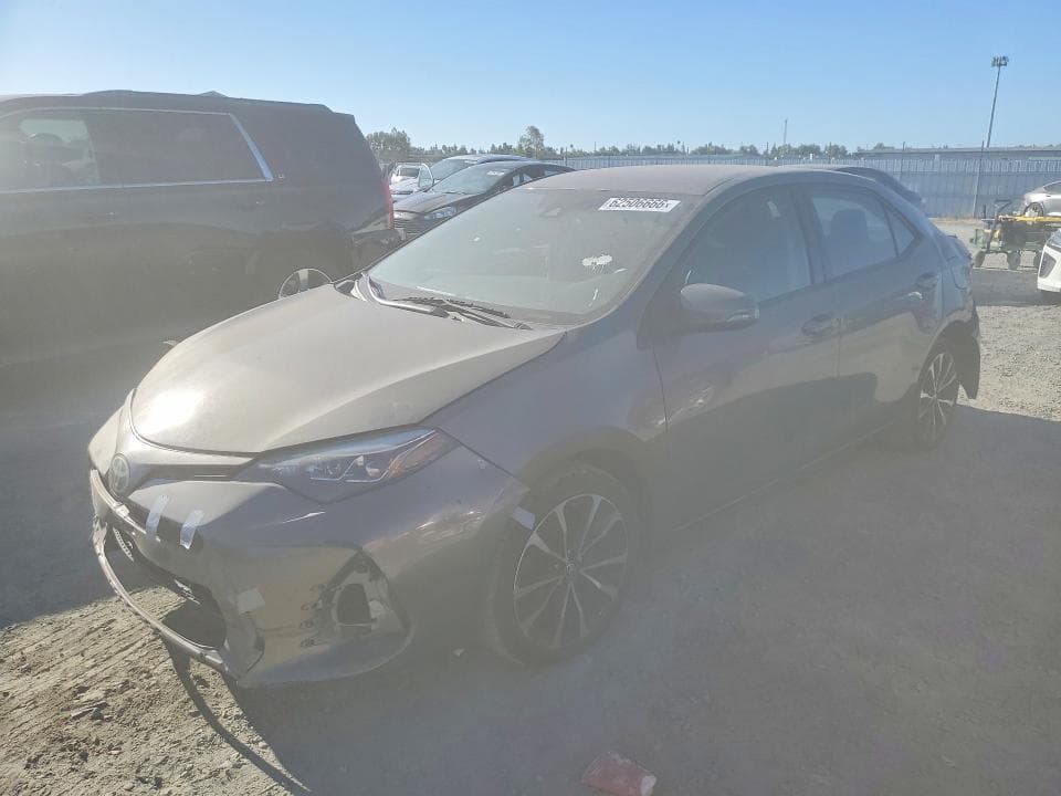 2017 TOYOTA COROLLA SE - 1