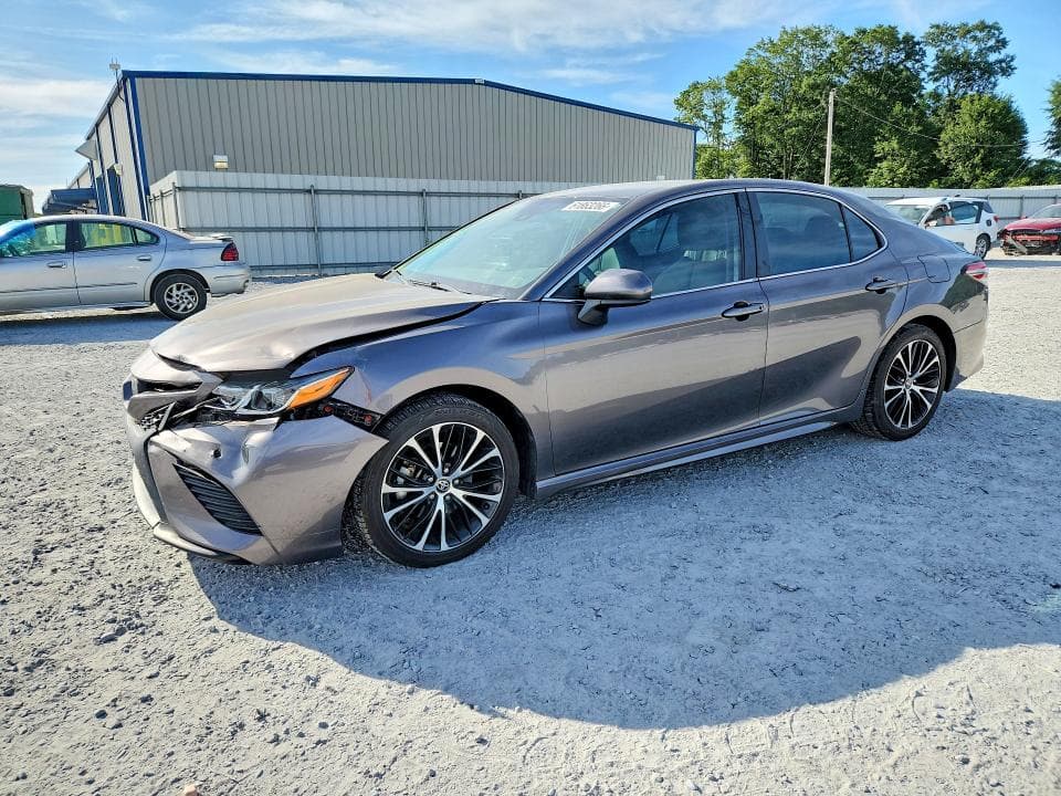 2020 TOYOTA CAMRY SE - 1