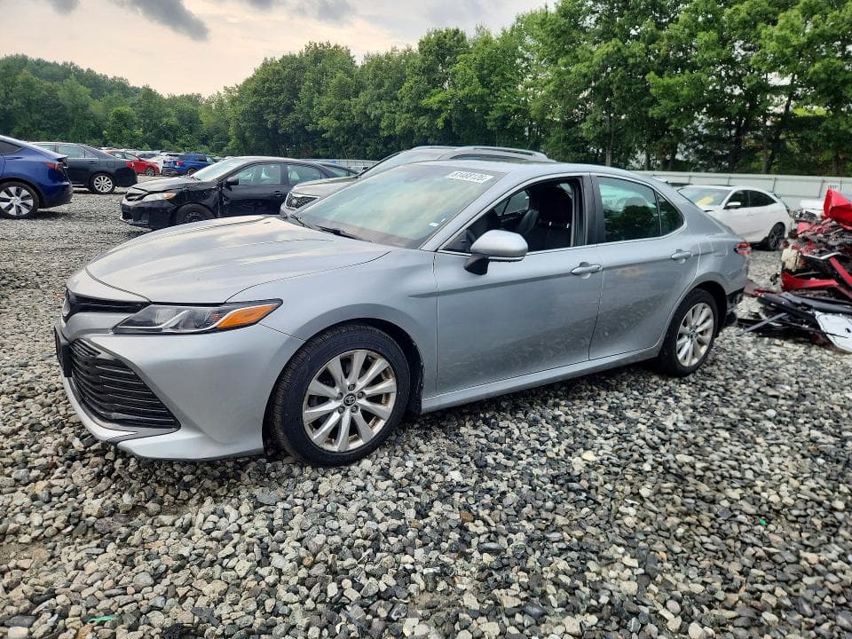 2018 TOYOTA CAMRY LE - 1