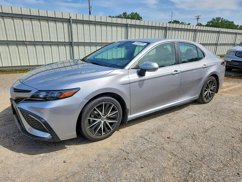 2024 TOYOTA CAMRY SE - 1