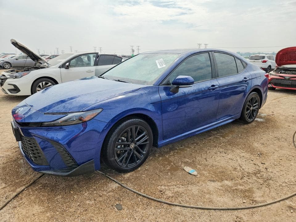 2026 TOYOTA CAMRY SE - 1