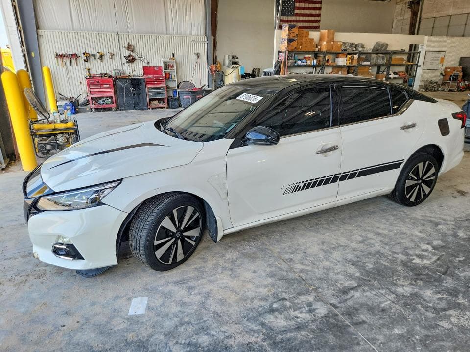 2019 NISSAN ALTIMA SV - 1
