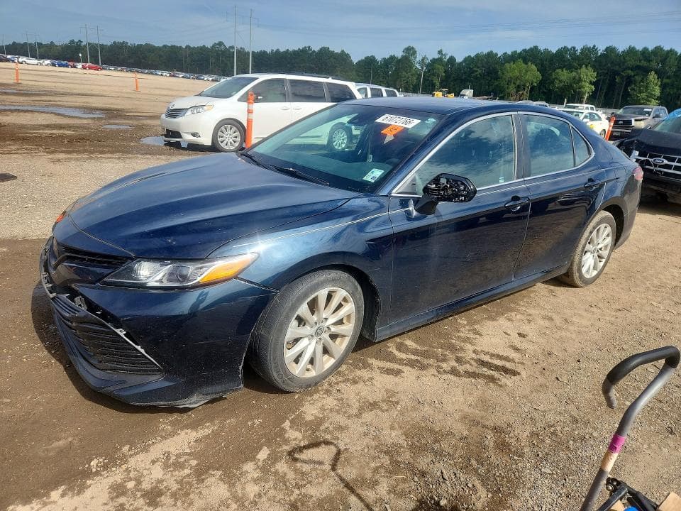 2020 TOYOTA CAMRY LE - 1
