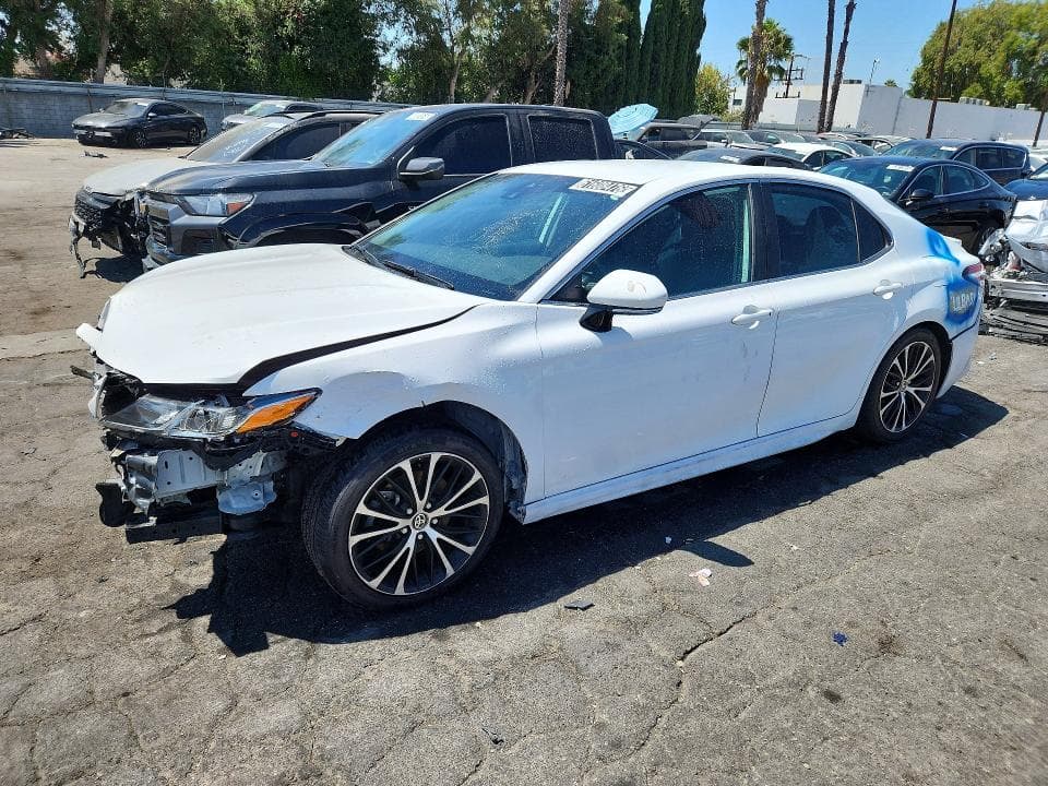 2020 TOYOTA CAMRY SE - 1