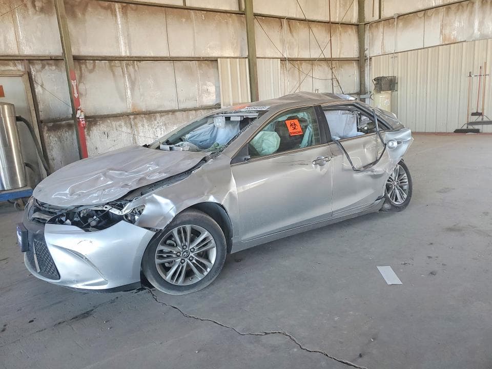 2017 TOYOTA CAMRY SE - 1
