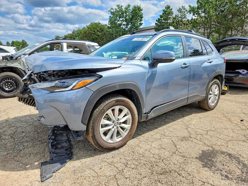 2024 TOYOTA COROLLA CROSS LE - 1