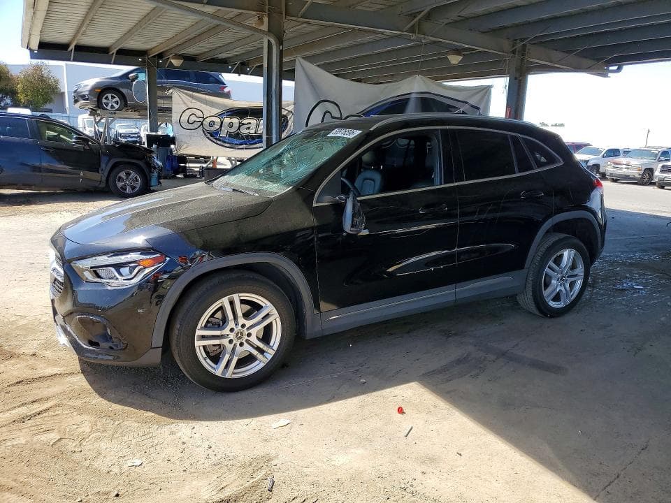 2021 MERCEDES-BENZ GLA 250 - 1