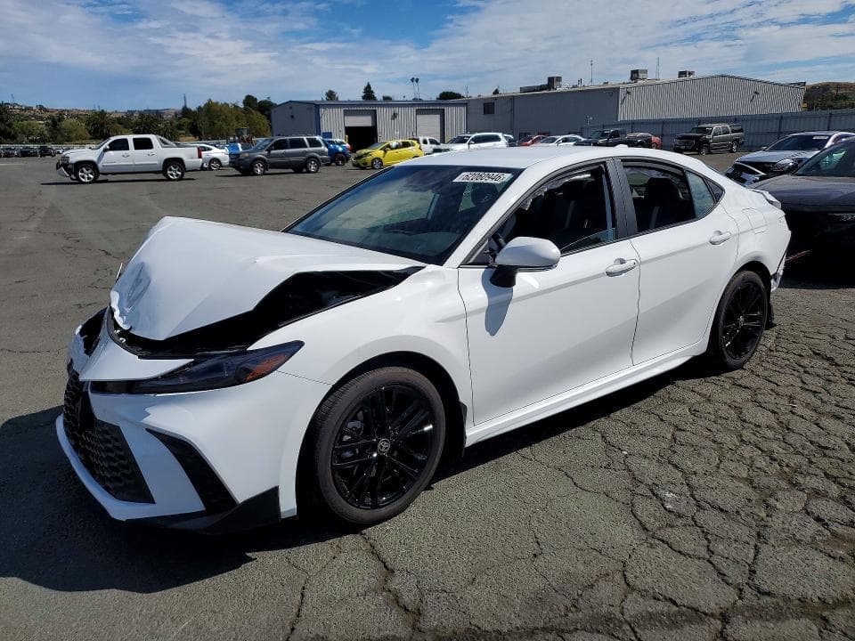 2026 TOYOTA CAMRY SE - 1