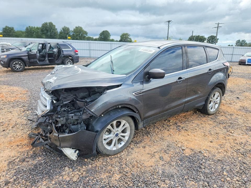 2017 FORD ESCAPE SE - 1