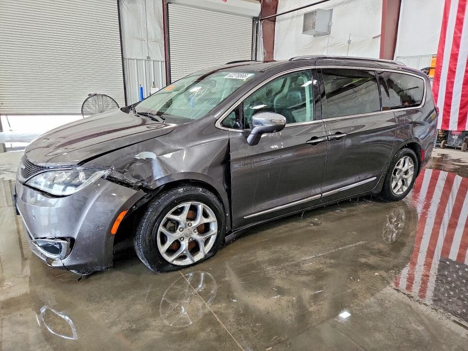 2017 CHRYSLER PACIFICA LIMITED - 1