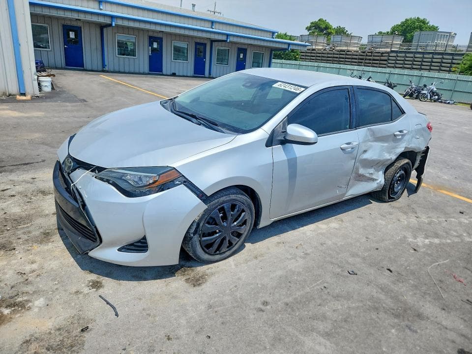 2017 TOYOTA COROLLA LE - 1