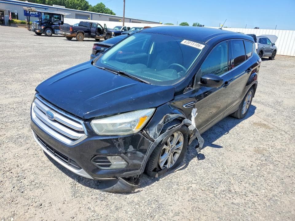 2017 FORD ESCAPE SE - 1