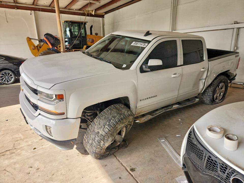 2017 CHEVROLET SILVERADO K1500 LT - 1