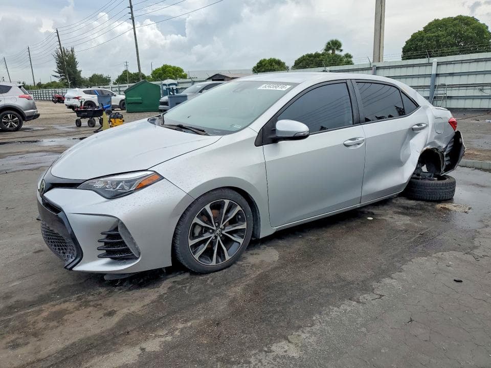 2017 TOYOTA COROLLA SE - 1