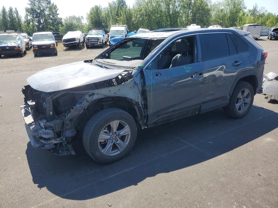 2022 TOYOTA RAV4 XLE - 1