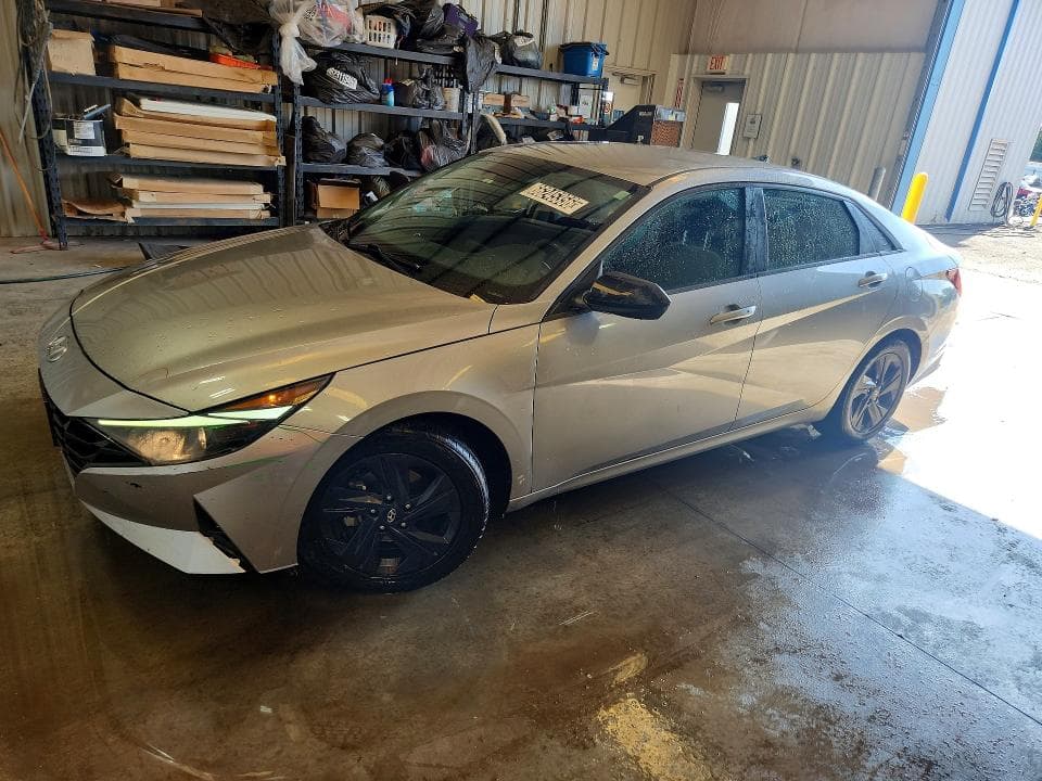 2023 HYUNDAI ELANTRA SEL - 1