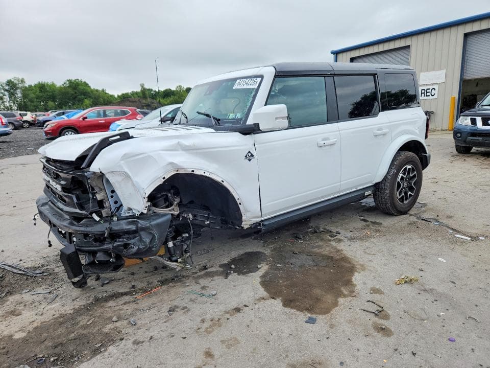 2024 FORD BRONCO OUTER BANKS - 1