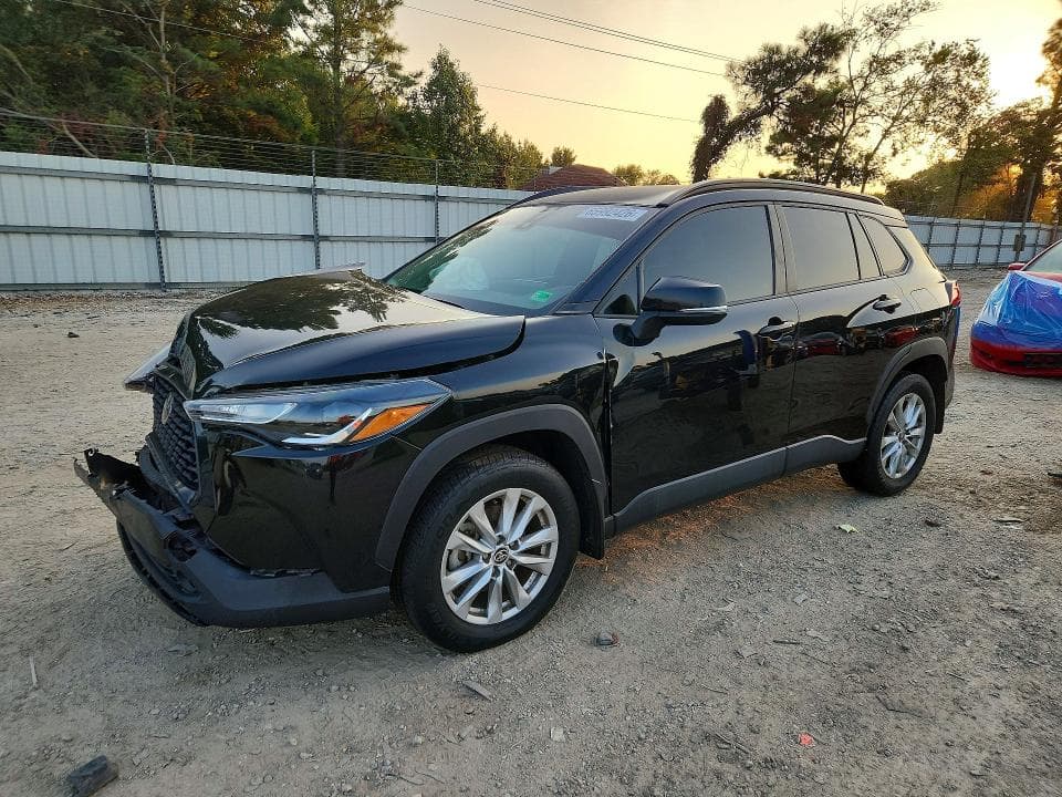 2022 TOYOTA COROLLA CROSS LE - 1