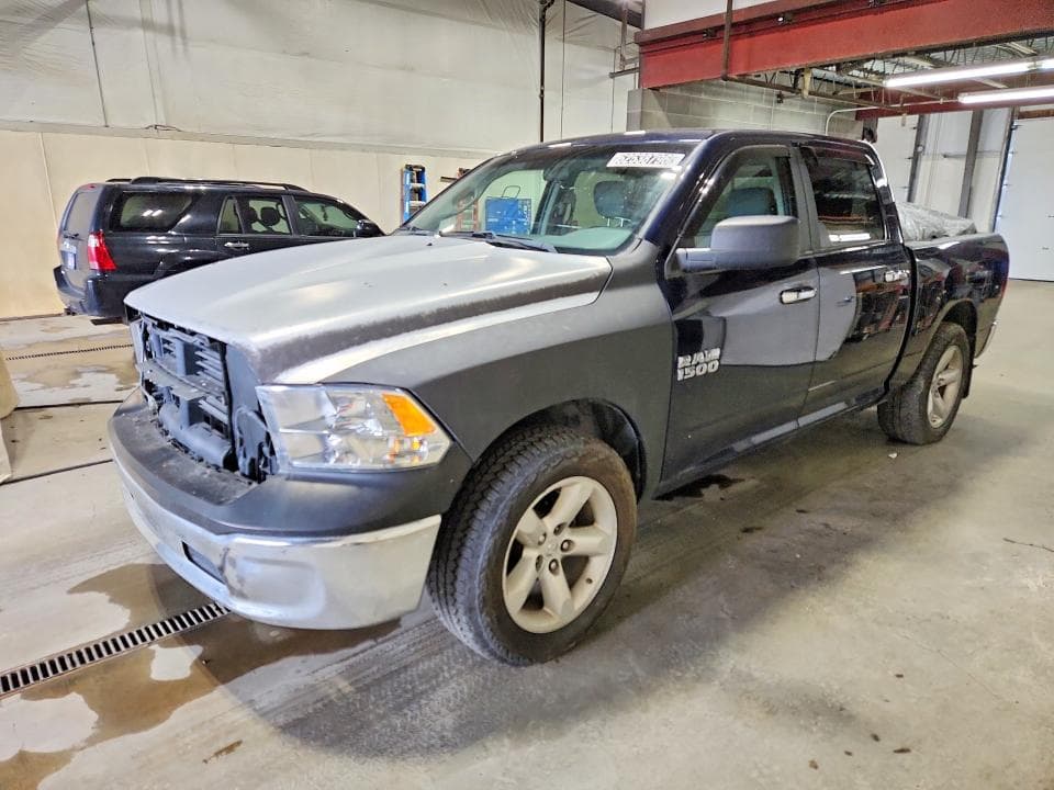 2018 RAM 1500 SLT - 1