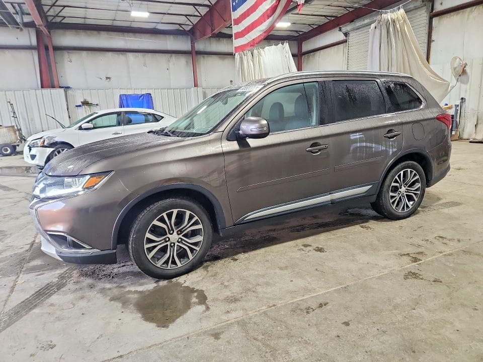 2017 MITSUBISHI OUTLANDER SE - 1