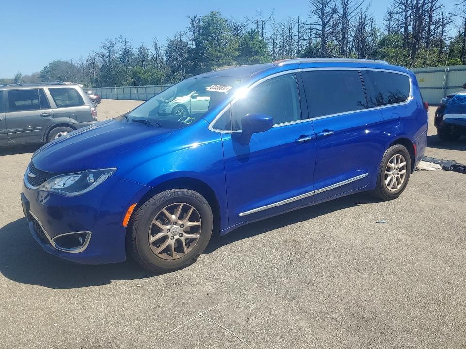 2020 CHRYSLER PACIFICA TOURING L - 1