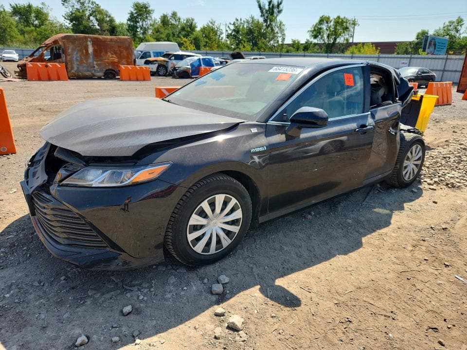 2018 TOYOTA CAMRY LE - 1