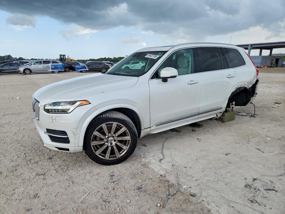 2017 VOLVO XC90 T6 - 1
