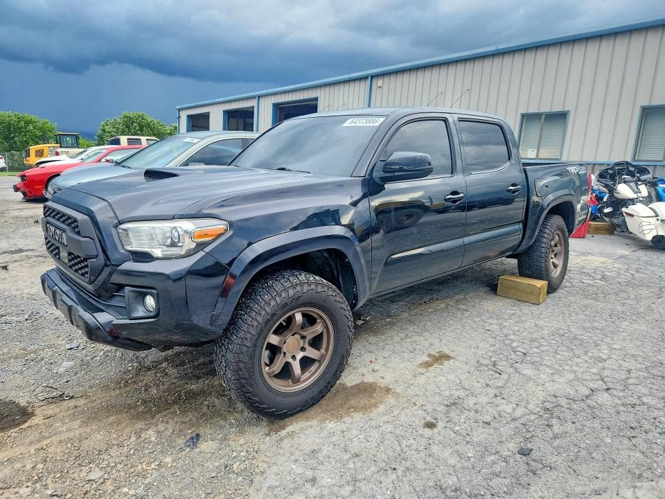 2019 TOYOTA TACOMA TRD SPORT - 1
