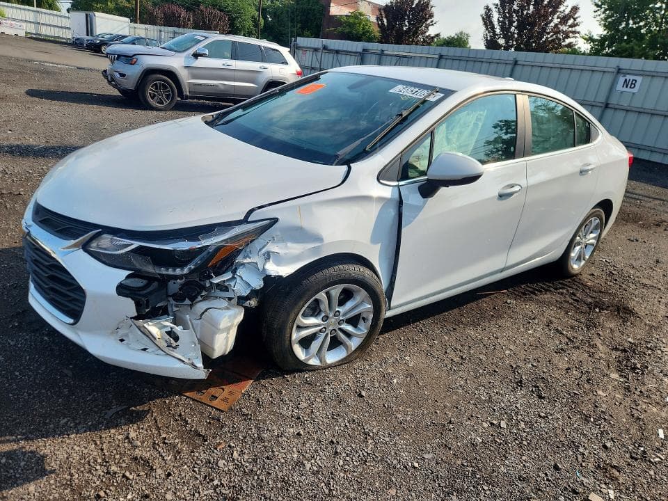 2019 CHEVROLET CRUZE LT - 1