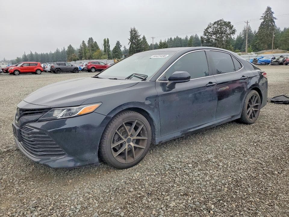 2018 TOYOTA CAMRY LE - 1