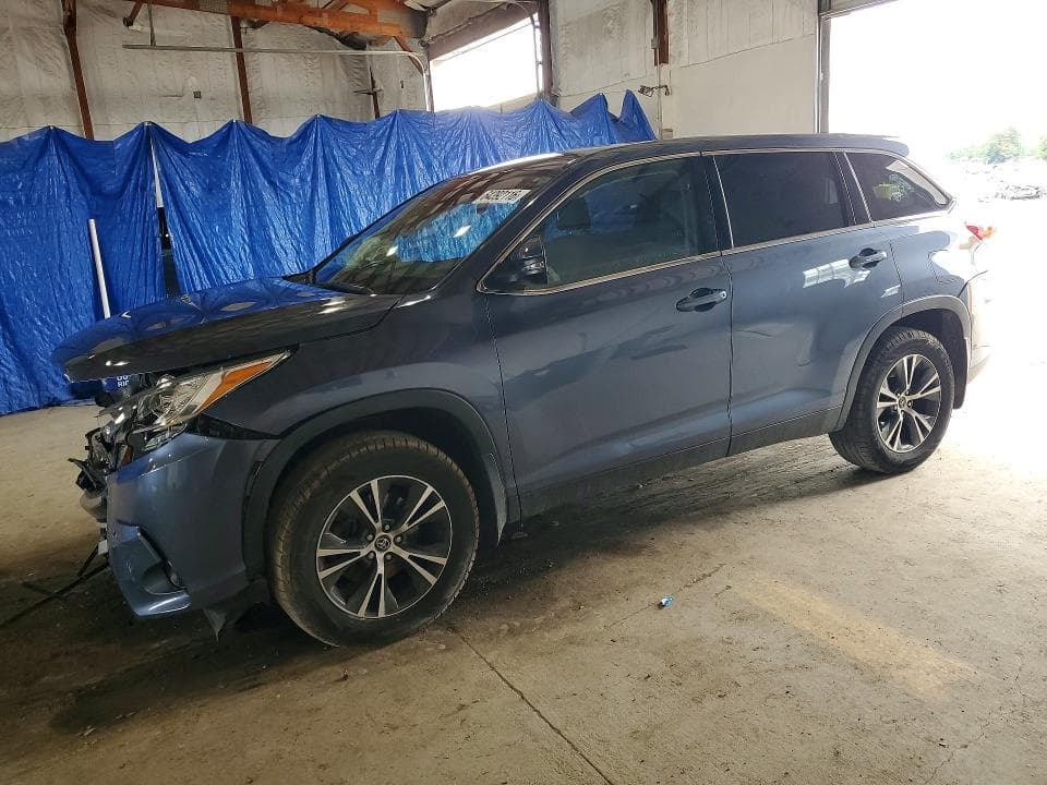 2019 TOYOTA HIGHLANDER LE - 1